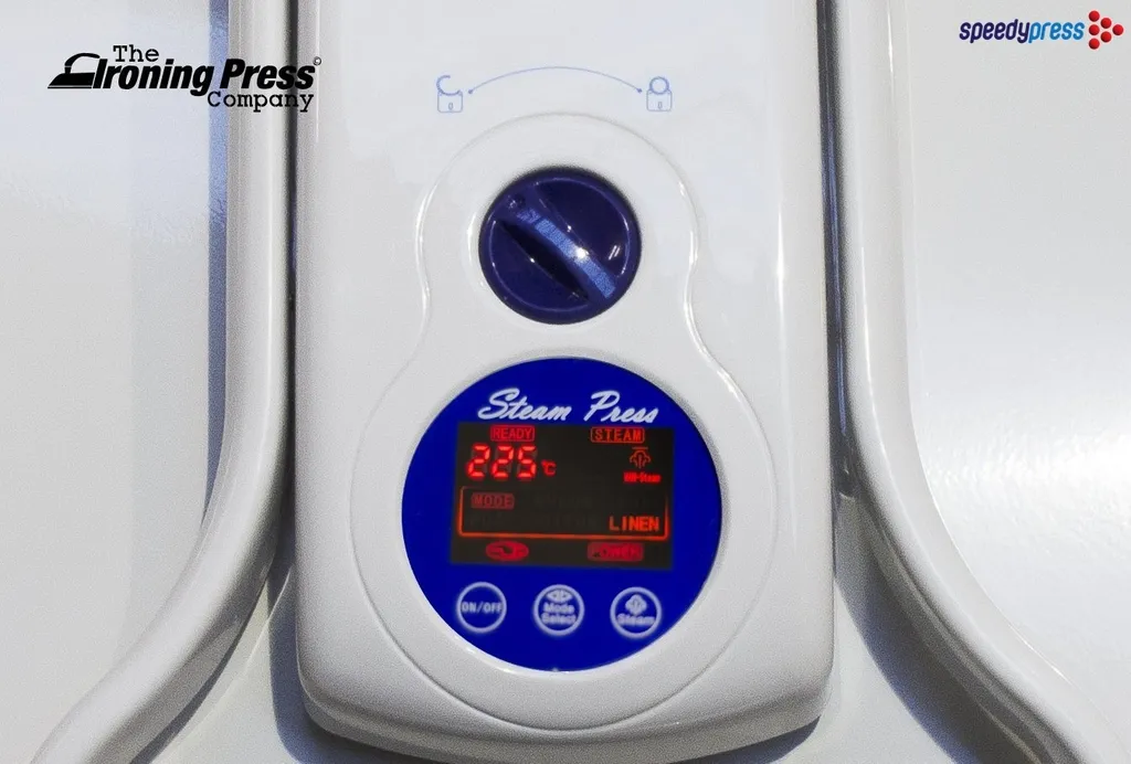 Dampfbügelpresse Ultra XL Von Speedypress - Die Größte & Fortschrittschlichste Heimdampfbügelpresse In Europa (90cm Y 31cm; 2.200watt) Für Superschnelles Bügeln (+ Ersatzabdeckung & Schaumstoff-Unterfilz UVP 45,00 € + Weiteres Zubehör GRATIS) – Bild 9