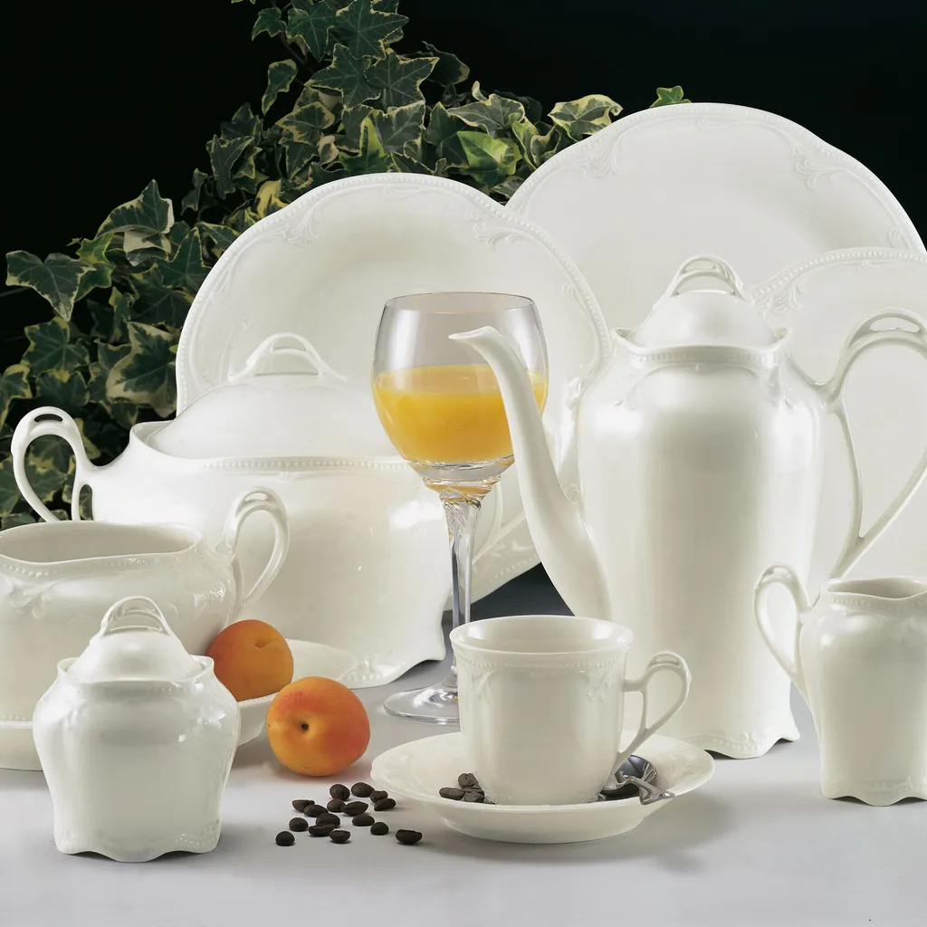 Seltmann Weiden Rubin Cream Kaffeeservice 18tlg. – Bild 4