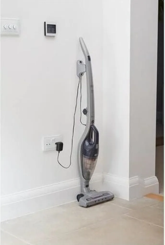 Black & Decker Akkusauger SVB520JW 2in1 Boden- Und Handsauger, 18 Volt – Bild 4