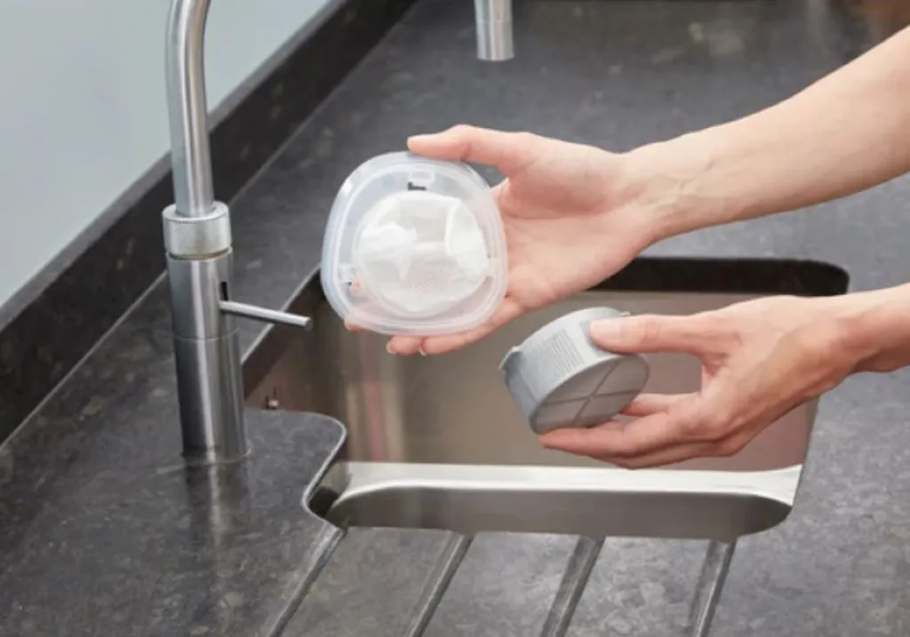 Black & Decker NVC215W Dustbuster, Eisblau – Bild 12