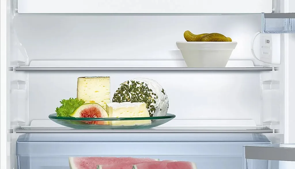 BOSCH Unterbau-Kühlautomat KUL15AFF0 Integrierbar, Flachscharnier – Bild 2