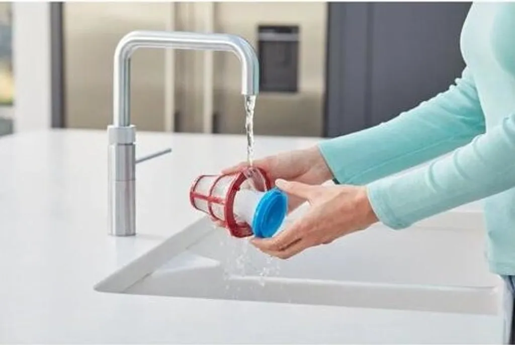 Black & Decker Akkusauger SVB520JW 2in1 Boden- Und Handsauger, 18 Volt – Bild 5