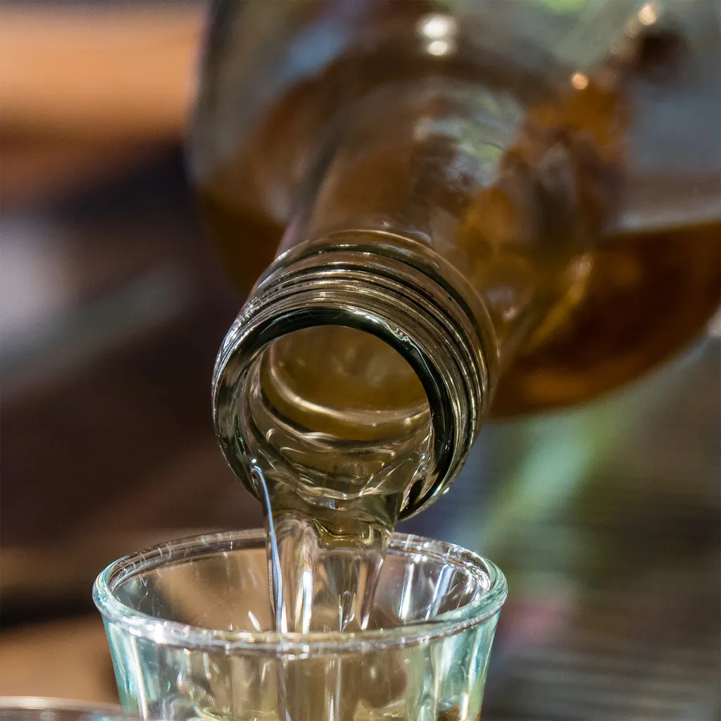 Relaxdays Schnapsbrett Holz Mit 6 Gläsern – Bild 3